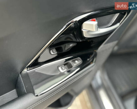 Серый Киа Niro, объемом двигателя 0 л и пробегом 157 тыс. км за 16999 $, фото 41 на Automoto.ua