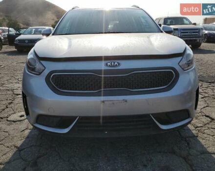 Киа Niro 2019 в Хмельницком на Automoto.ua Серый Киа Niro, объемом двигателя 1.58 л и пробегом 134 тыс. км за 3100 $, фото 4 на Automoto.ua