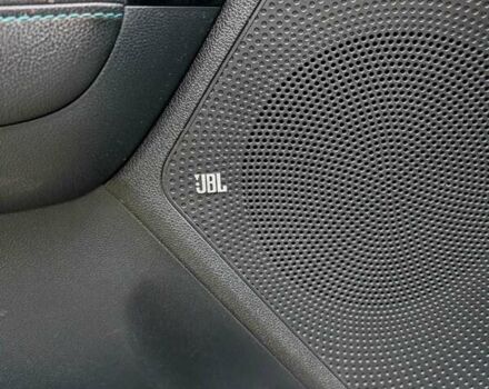 Серый Киа Niro, объемом двигателя 0 л и пробегом 142 тыс. км за 18800 $, фото 4 на Automoto.ua