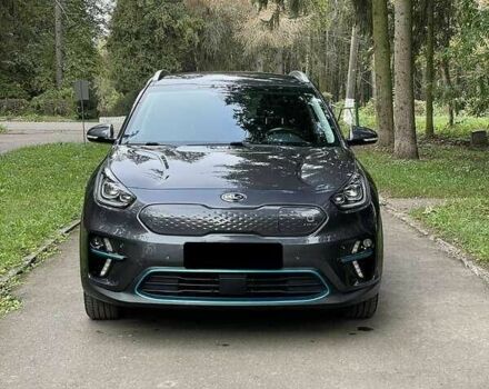 Серый Киа Niro, объемом двигателя 0 л и пробегом 129 тыс. км за 14999 $, фото 1 на Automoto.ua