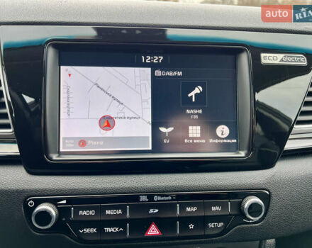 Серый Киа Niro, объемом двигателя 0 л и пробегом 70 тыс. км за 19350 $, фото 37 на Automoto.ua