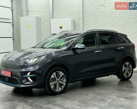 Сірий Кіа Niro, об'ємом двигуна 0 л та пробігом 93 тис. км за 18737 $, фото 2 на Automoto.ua