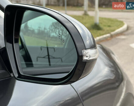 Серый Киа Niro, объемом двигателя 0 л и пробегом 70 тыс. км за 19350 $, фото 11 на Automoto.ua