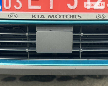 Серый Киа Niro, объемом двигателя 0 л и пробегом 102 тыс. км за 18499 $, фото 46 на Automoto.ua