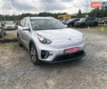 Серый Киа Niro, объемом двигателя 0 л и пробегом 79 тыс. км за 14999 $, фото 1 на Automoto.ua