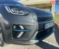 Киа Niro 2019 в Львове на Automoto.ua Серый Киа Niro, объемом двигателя 0 л и пробегом 89 тыс. км за 21300 $, фото 2 на Automoto.ua