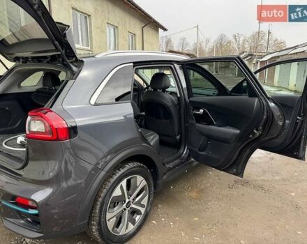 Киа Niro 2019 в Дрогобыче на Automoto.ua Серый Киа Niro, объемом двигателя 0 л и пробегом 139 тыс. км за 17777 $, фото 18 на Automoto.ua