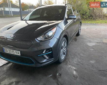 Серый Киа Niro, объемом двигателя 0 л и пробегом 105 тыс. км за 18100 $, фото 1 на Automoto.ua