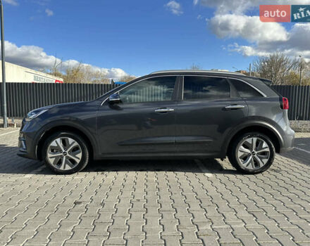 Киа Niro 2019 в Хмельницком на Automoto.ua Серый Киа Niro, объемом двигателя 0 л и пробегом 106 тыс. км за 17500 $, фото 4 на Automoto.ua