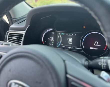 Сірий Кіа Niro, об'ємом двигуна 0 л та пробігом 145 тис. км за 18700 $, фото 24 на Automoto.ua