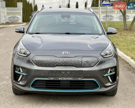 Серый Киа Niro, объемом двигателя 0 л и пробегом 70 тыс. км за 19350 $, фото 3 на Automoto.ua