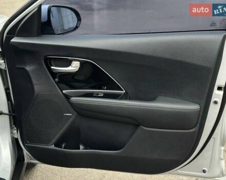 Киа Niro 2019 в Кривом Роге на Automoto.ua Серый Киа Niro, объемом двигателя 0 л и пробегом 27 тыс. км за 24000 $, фото 25 на Automoto.ua
