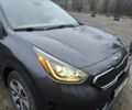 Сірий Кіа Niro, об'ємом двигуна 1.58 л та пробігом 80 тис. км за 21000 $, фото 16 на Automoto.ua