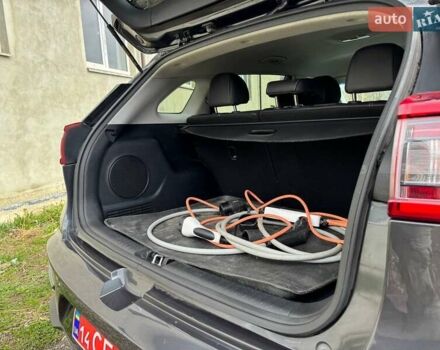 Киа Niro 2019 в Дрогобыче на Automoto.ua Серый Киа Niro, объемом двигателя 0 л и пробегом 139 тыс. км за 17777 $, фото 19 на Automoto.ua