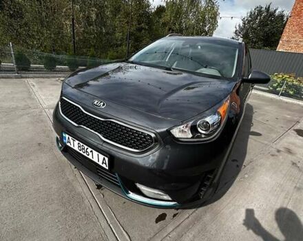 Сірий Кіа Niro, об'ємом двигуна 1.58 л та пробігом 96 тис. км за 17500 $, фото 3 на Automoto.ua