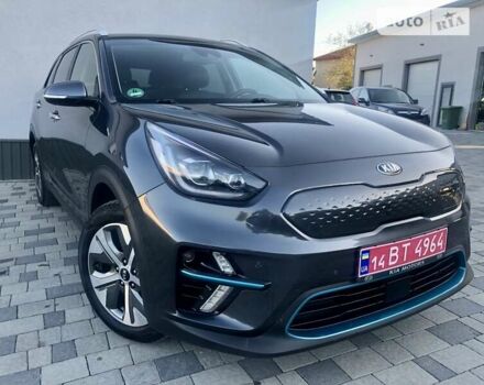 Сірий Кіа Niro, об'ємом двигуна 0 л та пробігом 125 тис. км за 18150 $, фото 27 на Automoto.ua