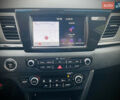 Серый Киа Niro, объемом двигателя 0 л и пробегом 102 тыс. км за 18900 $, фото 24 на Automoto.ua