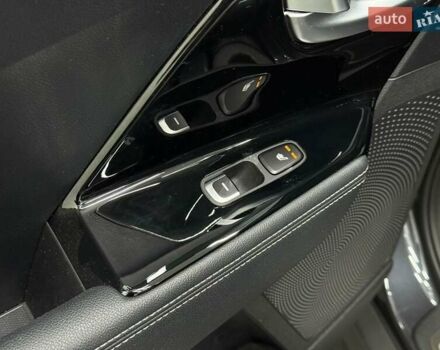 Сірий Кіа Niro, об'ємом двигуна 0 л та пробігом 93 тис. км за 18737 $, фото 26 на Automoto.ua