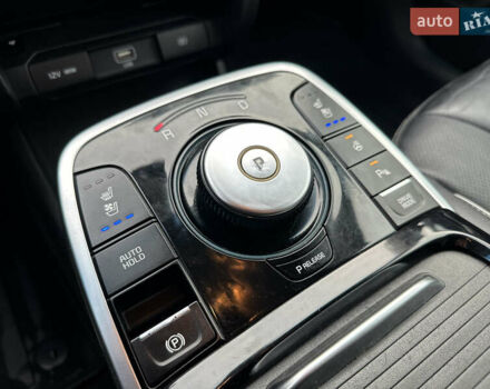 Серый Киа Niro, объемом двигателя 0 л и пробегом 157 тыс. км за 16999 $, фото 57 на Automoto.ua