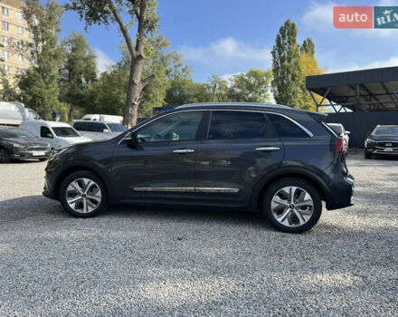 Сірий Кіа Niro, об'ємом двигуна 0 л та пробігом 109 тис. км за 19200 $, фото 3 на Automoto.ua