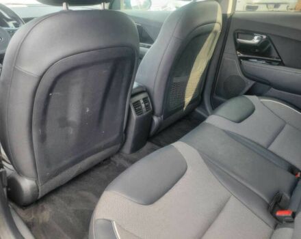 Сірий Кіа Niro, об'ємом двигуна 0 л та пробігом 32 тис. км за 7000 $, фото 11 на Automoto.ua