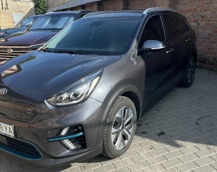 Серый Киа Niro, объемом двигателя 0 л и пробегом 109 тыс. км за 18500 $, фото 2 на Automoto.ua