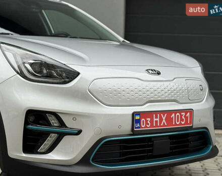 Сірий Кіа Niro, об'ємом двигуна 0 л та пробігом 139 тис. км за 17200 $, фото 8 на Automoto.ua