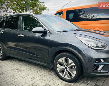 Серый Киа Niro, объемом двигателя 0 л и пробегом 102 тыс. км за 18900 $, фото 10 на Automoto.ua