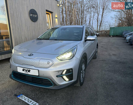 Серый Киа Niro, объемом двигателя 0 л и пробегом 157 тыс. км за 17900 $, фото 4 на Automoto.ua