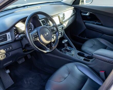 Сірий Кіа Niro, об'ємом двигуна 1.6 л та пробігом 48 тис. км за 8900 $, фото 8 на Automoto.ua