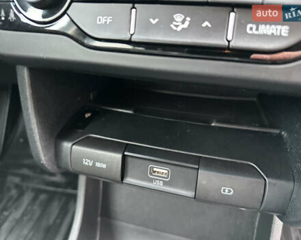 Серый Киа Niro, объемом двигателя 0 л и пробегом 157 тыс. км за 16999 $, фото 52 на Automoto.ua