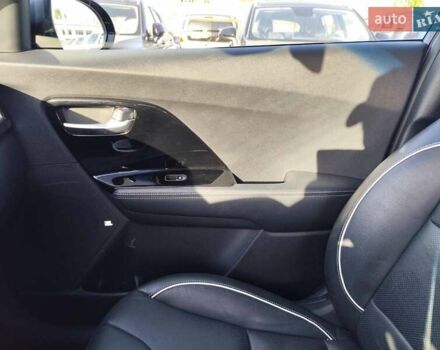 Серый Киа Niro, объемом двигателя 0 л и пробегом 129 тыс. км за 18555 $, фото 28 на Automoto.ua