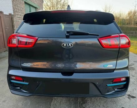 Серый Киа Niro, объемом двигателя 0 л и пробегом 34 тыс. км за 12000 $, фото 5 на Automoto.ua