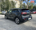Сірий Кіа Niro, об'ємом двигуна 0 л та пробігом 109 тис. км за 19200 $, фото 4 на Automoto.ua