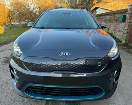 Серый Киа Niro, объемом двигателя 0 л и пробегом 34 тыс. км за 12000 $, фото 1 на Automoto.ua