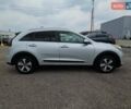 Сірий Кіа Niro, об'ємом двигуна 1.6 л та пробігом 117 тис. км за 12000 $, фото 3 на Automoto.ua