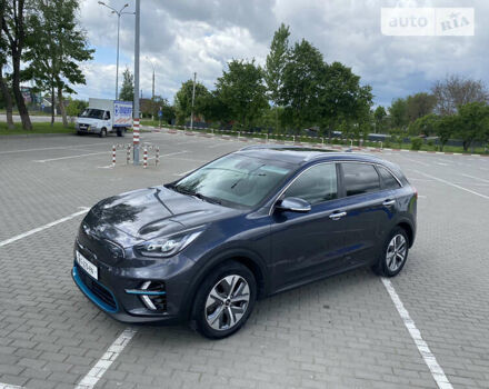 Сірий Кіа Niro, об'ємом двигуна 0 л та пробігом 170 тис. км за 18200 $, фото 48 на Automoto.ua