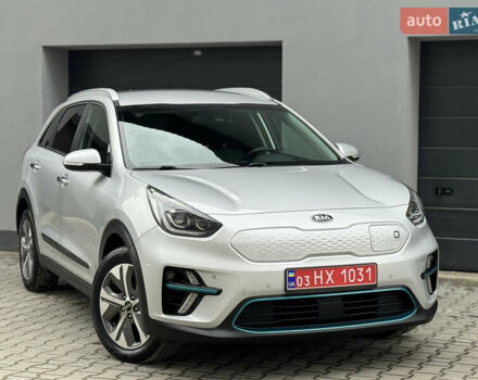 Сірий Кіа Niro, об'ємом двигуна 0 л та пробігом 139 тис. км за 17200 $, фото 6 на Automoto.ua