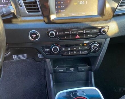 Киа Niro 2019 в Виннице на Automoto.ua Серый Киа Niro, объемом двигателя 0 л и пробегом 110 тыс. км за 17300 $, фото 20 на Automoto.ua