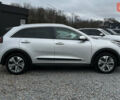 Серый Киа Niro, объемом двигателя 0 л и пробегом 120 тыс. км за 18600 $, фото 7 на Automoto.ua