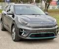 Серый Киа Niro, объемом двигателя 0 л и пробегом 70 тыс. км за 19350 $, фото 4 на Automoto.ua