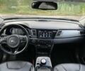 Серый Киа Niro, объемом двигателя 0 л и пробегом 93 тыс. км за 16950 $, фото 6 на Automoto.ua