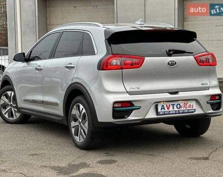 Киа Niro 2019 в Кривом Роге на Automoto.ua Серый Киа Niro, объемом двигателя 0 л и пробегом 27 тыс. км за 24000 $, фото 5 на Automoto.ua