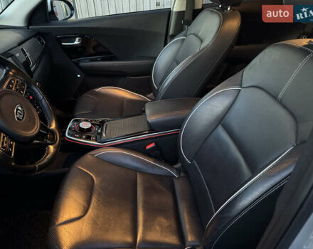 Серый Киа Niro, объемом двигателя 0 л и пробегом 157 тыс. км за 17900 $, фото 34 на Automoto.ua