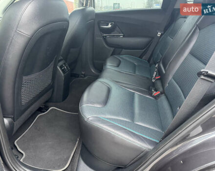 Серый Киа Niro, объемом двигателя 0 л и пробегом 148 тыс. км за 16950 $, фото 40 на Automoto.ua