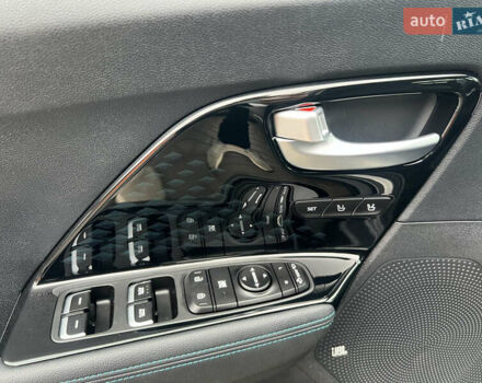 Серый Киа Niro, объемом двигателя 0 л и пробегом 150 тыс. км за 17800 $, фото 18 на Automoto.ua