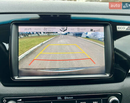 Серый Киа Niro, объемом двигателя 0 л и пробегом 70 тыс. км за 19350 $, фото 38 на Automoto.ua