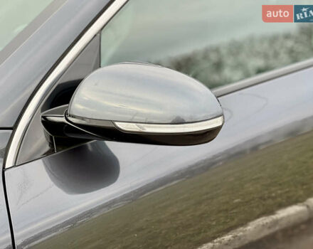 Серый Киа Niro, объемом двигателя 0 л и пробегом 70 тыс. км за 19350 $, фото 18 на Automoto.ua