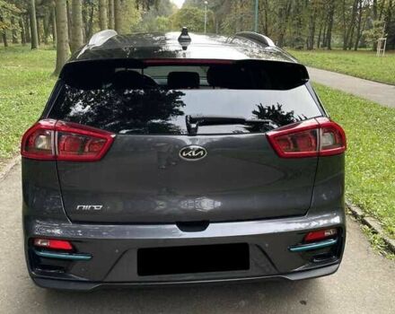 Серый Киа Niro, объемом двигателя 0 л и пробегом 129 тыс. км за 14999 $, фото 4 на Automoto.ua