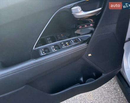 Серый Киа Niro, объемом двигателя 0 л и пробегом 157 тыс. км за 17900 $, фото 33 на Automoto.ua